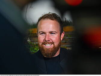 Shane Lowry continues love aff...